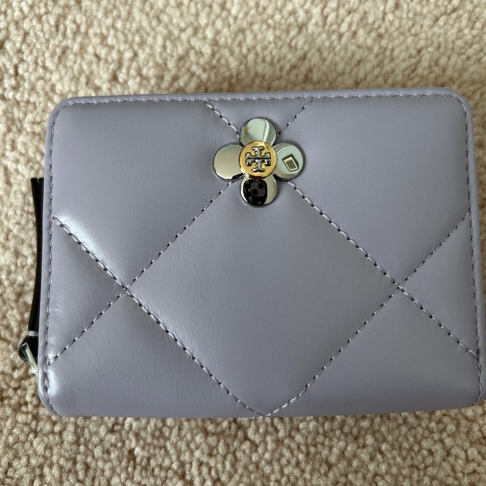 New Tory Burch Purple Kira Clover Wallet